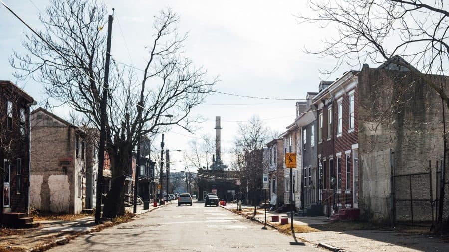 Picture of a neighborhood street
